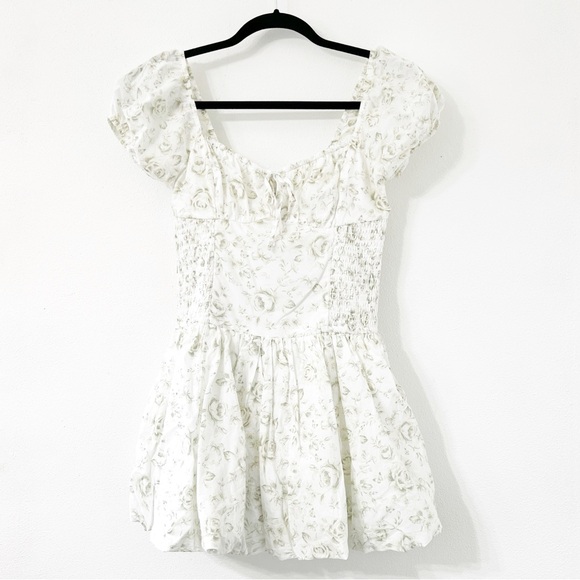 Hollister Dresses & Skirts - Hollister Floral Puff Sleeve Smocked Mini Dress-Petite Small